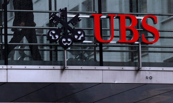 UBS chuẩn bị cắt giảm hơn một nửa nhân sự tại Credit Suisse
