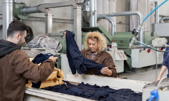 Truyền thống tái chế len lâu đời mang đến những bài học cho thời trang nhanh