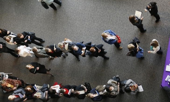 Tăng trưởng việc làm ở Mỹ bớt nóng, Fed sẽ dễ thở hơn