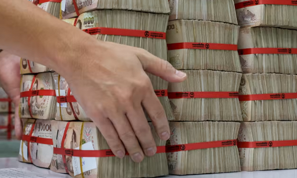 Người dân Thái Lan chật vật vì nợ hộ gia đình