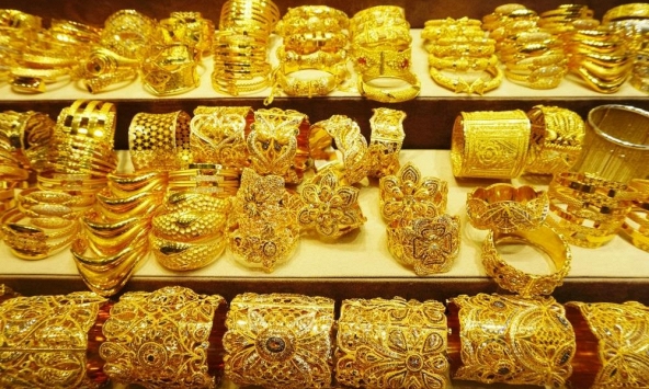 Giá vàng hôm nay 10/7: Duy trì mốc 67 triệu đồng/lượng