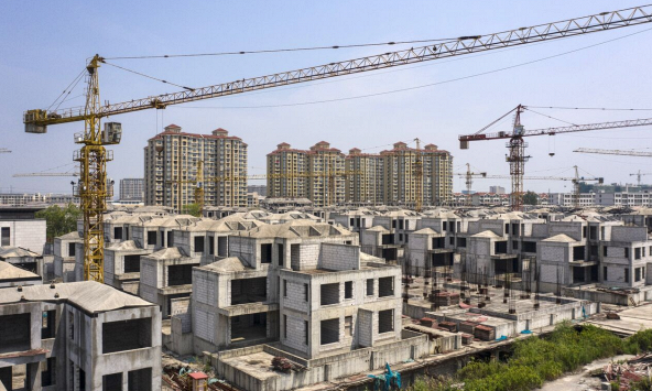 Trung Quốc phát tín hiệu hỗ trợ kinh tế nhiều hơn sau khi giảm nợ tài sản