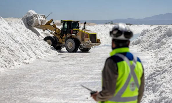 IEA: Nhu cầu với khoáng chất quan trọng đạt kỉ lục do lo ngại an ninh năng lượng