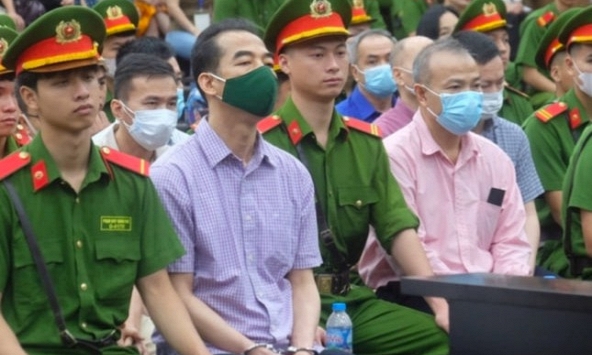 Đại án 'chuyến bay giải cứu': Cựu Thứ trưởng Bộ Ngoại giao bị cáo buộc 37 lần nhận hối lộ hơn 21 tỷ đồng