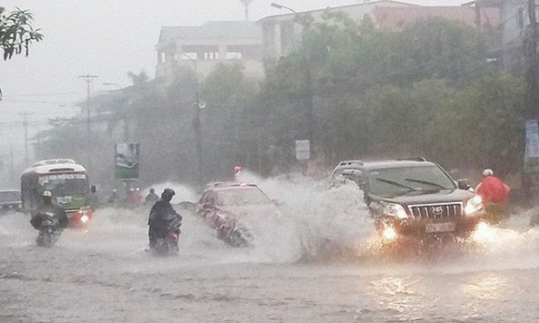 Dự báo thời tiết ngày mai 18/7: Hà Nội mưa to, gió lớn, nhiệt độ giảm mạnh