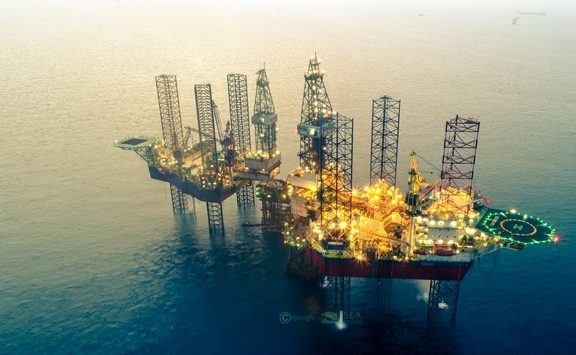 Giá xăng dầu hôm nay 21/7: Trong nước có thể tăng mạnh