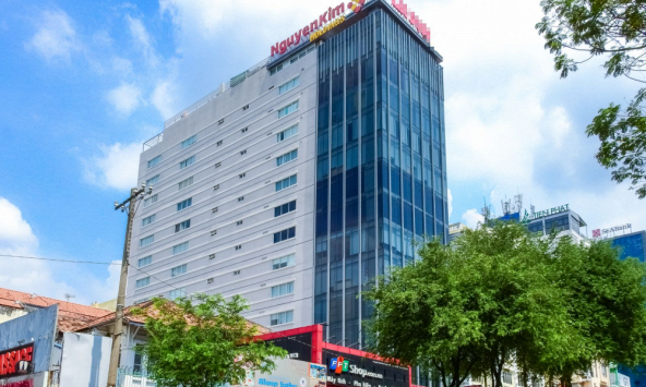 Nguyễn Kim và những lùm xùm liên quan đất công