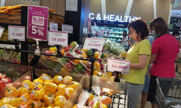 Giá rau xanh tăng mạnh sau mưa, dự báo còn tăng tiếp