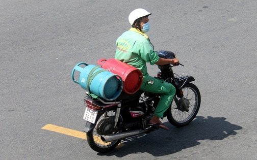 Giá gas tháng 8 tăng 26.500 đồng/bình 12kg