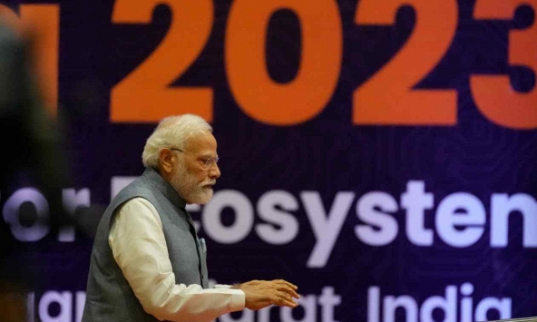 Các nhà đầu tư toàn cầu xoay trục từ Trung Quốc sang Ấn Độ và Việt Nam