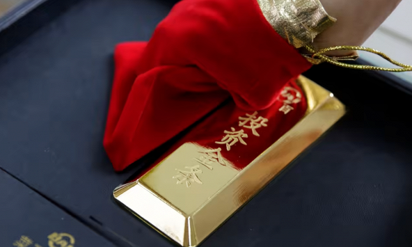 Sự cảnh giác ngày càng tăng với đồng USD ở châu Á đang củng cố giá vàng