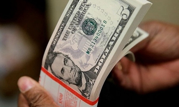 Giá USD hôm nay 1/8: Tỷ giá trung tâm giảm nhẹ
