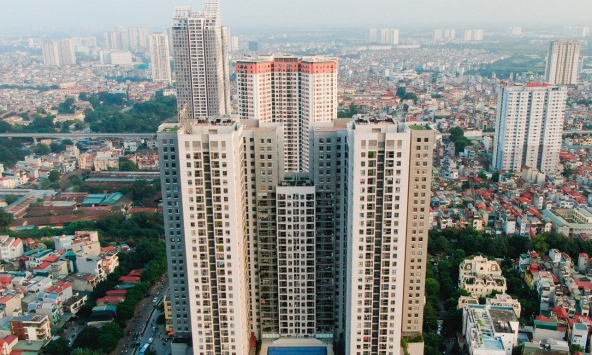 Chung cư thương mại điều chỉnh phí gửi xe ô tô theo quy định nào?