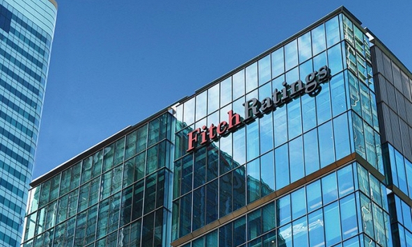 Fitch hạ xếp hạng tín dụng của Chính phủ Mỹ