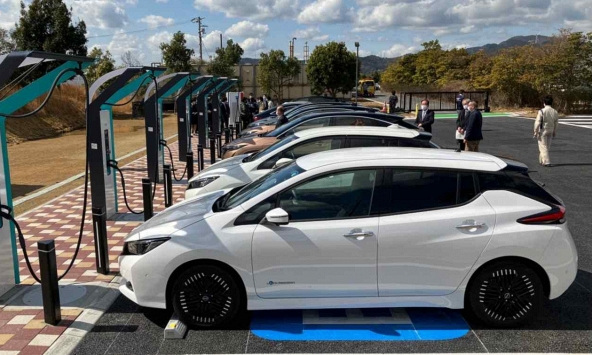 Nhật Bản triển khai bộ sạc EV nhanh trên cao tốc