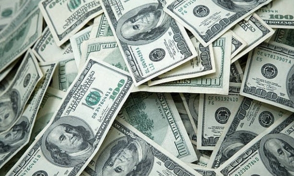 Giá USD hôm nay 9/8: Tăng vọt