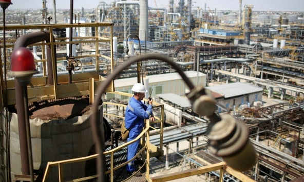 Giá xăng dầu hôm nay 10/8: Tăng mạnh