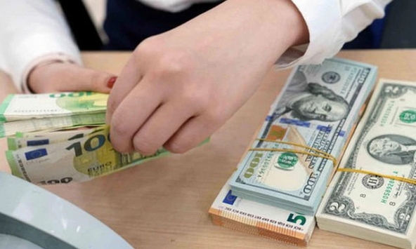 Giá USD hôm nay 14/8: Tăng nhẹ