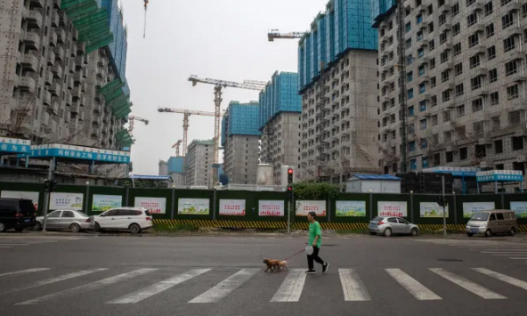 Trung Quốc công bố hàng loạt dữ liệu kinh tế đáng ngại