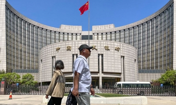 Trung Quốc cắt giảm lãi suất cơ bản nhiều nhất kể từ năm 2020 để 'cứu tăng trưởng'