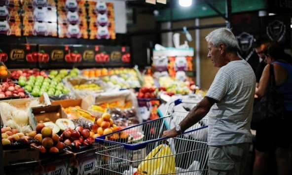 Gía kem tăng gấp đôi, Argentina 'oằn mình' trong lạm phát