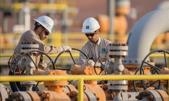 Giá xăng dầu cuối tuần tăng