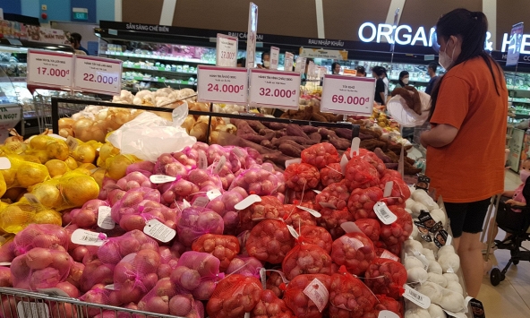 Nhiều mặt hàng tiêu dùng, thực phẩm đồng loạt tăng