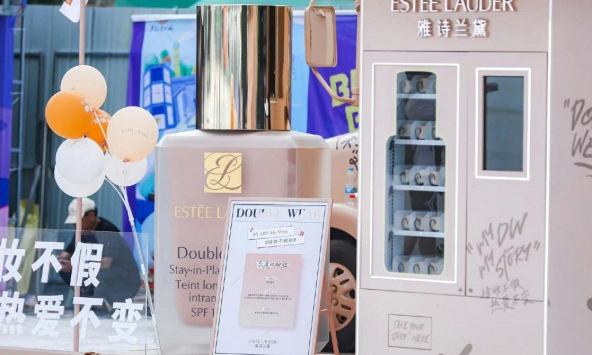 Doanh số sụt giảm của Estée Lauder cho thấy thị trường 'chợ đen' bùng nổ