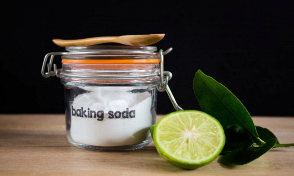 5 cách làm sạch dầu ăn trên nền nhà hiệu quả