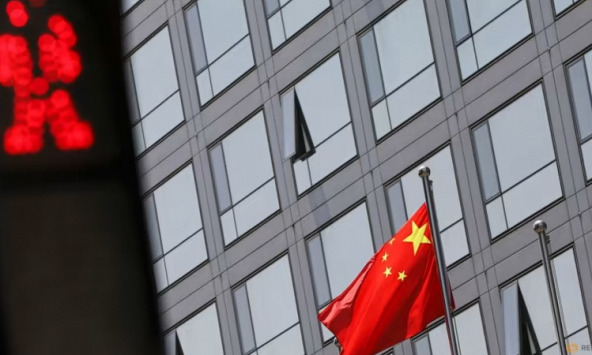 Trung Quốc phê duyệt 37 quỹ bán lẻ giúp vực dậy thị trường