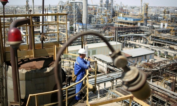 Giá xăng dầu đầu tuần lấy đà tăng trở lại