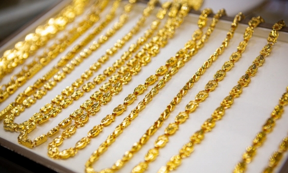 Giá vàng hôm nay 28/8: Ảm đạm đầu tuần