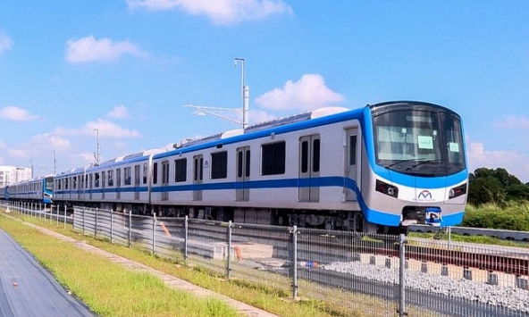 Lần đầu tiên tàu metro số 1 chạy thử toàn tuyến