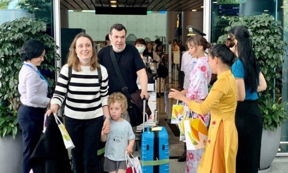 8 tháng ngành du lịch đón gần 8 triệu khách quốc tế, đạt kế hoạch cả năm 2023