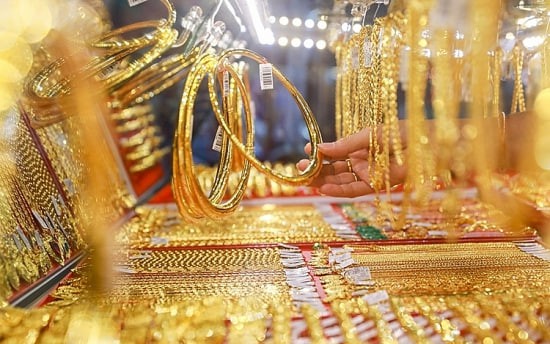 Giá vàng hôm nay 31/8: Vàng miếng biến động trái chiều