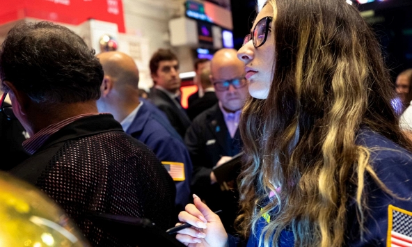 Nasdaq Composite có tháng tệ nhất từ đầu năm 2023