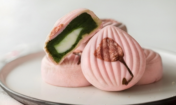 Cách làm bánh trung thu trà xanh hoa anh đào vô cùng hấp dẫn