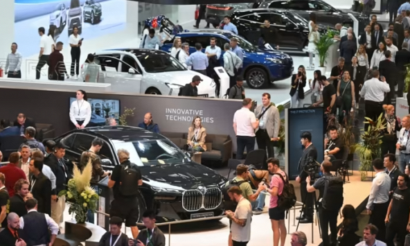 Các hãng giới thiệu nhiều dòng xe điện mới tại Triển lãm ôtô Munich