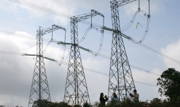 Yêu cầu khởi công dự án đường dây 500kV trong tháng 9