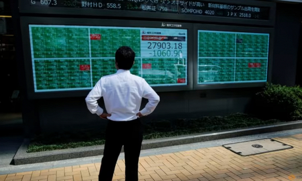 Tiền khối ngoại chảy mạnh khỏi thị trường chứng khoán Châu Á