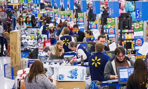 Walmart cắt giảm lương khởi điểm nhân viên mới