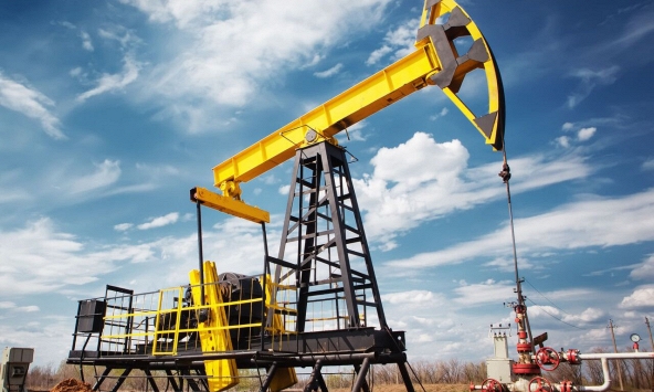 Giá xăng dầu hôm nay 9/9: Dầu Brent lên mức cao nhất từ đầu năm