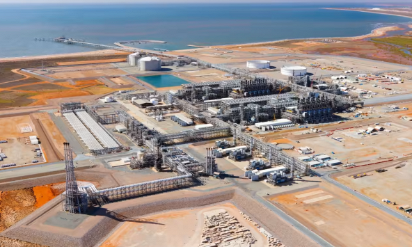 Giá khí đốt ở châu Âu tăng vọt, dấy lên lo ngại về sự gián đoạn nguồn cung toàn cầu