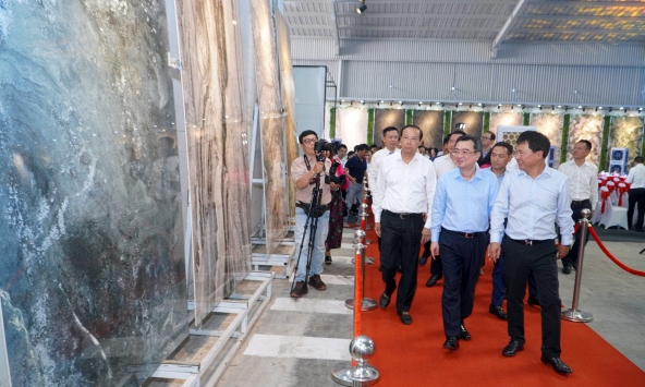 Khánh thành dây chuyền sản xuất Đá nung kết công nghệ Continua+ của Sacmi