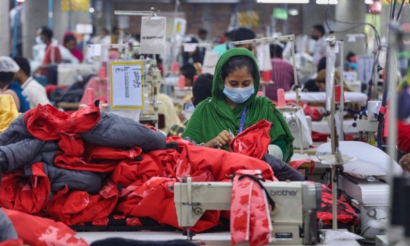 Các trung tâm may mặc châu Á có thể mất 65 tỷ USD xuất khẩu do thời tiết khắc nghiệt