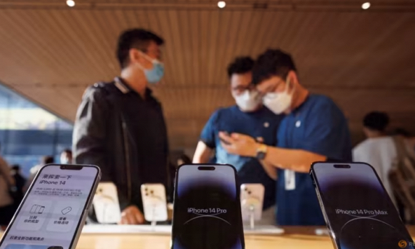 Trung Quốc tuyên bố chưa cấm mua, sử dụng điện thoại nước ngoài