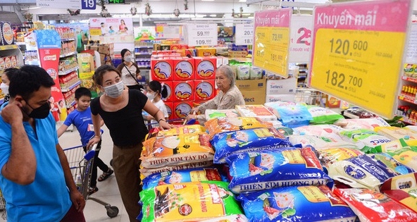 Giá thực phẩm hôm nay 15/9: Siêu thị tràn ngập khuyến mãi