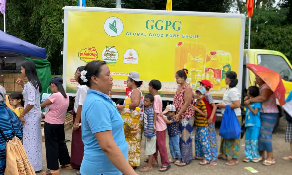 Cuộc chiến kiềm chế lạm phát của Myanmar gây ra tình trạng hỗn loạn vì dầu ăn