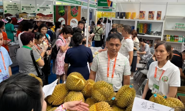 Trung Quốc cam kết tăng cường nhập khẩu từ Đông Nam Á khi tăng trưởng chậm lại