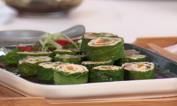 Món ngon mỗi ngày: Cách làm thăn heo cuộn cải ngọt cho bữa cơm gia đình